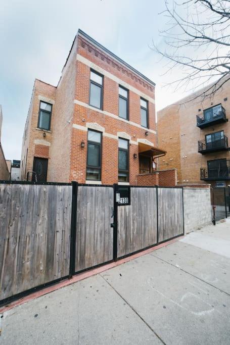 Chicago Mid-Century Gem Steps From United Center Villa Exterior photo