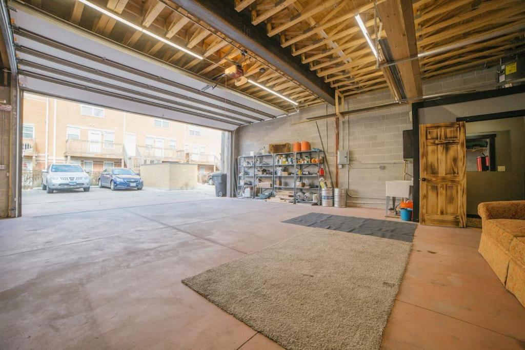 Chicago Mid-Century Gem Steps From United Center Villa Exterior photo
